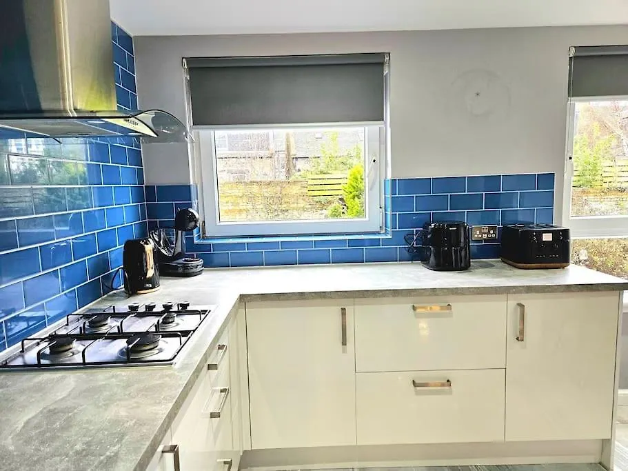 Lovely 3 Bedroom Apartment By Sensational Stay Short Lets & Service Accommodation With 6 Beds Edinburgh United Kingdom